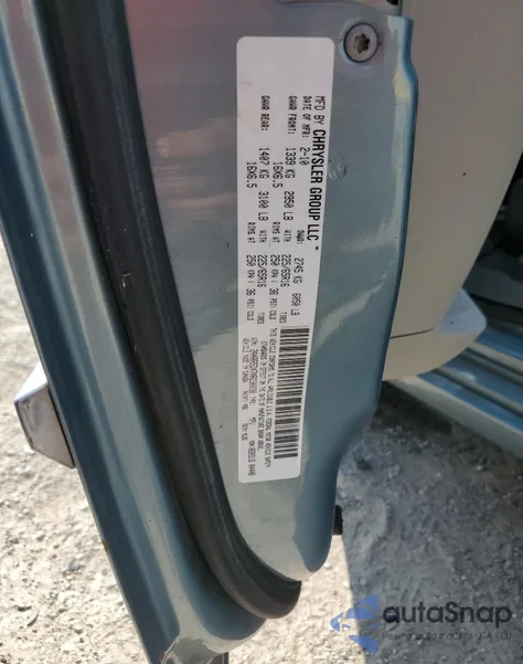 2010 Chrysler Town & Country Touring из США, поврежденный, VIN 2A4RR5DX7AR230038